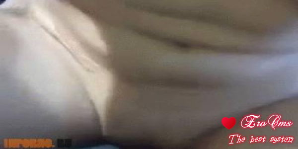 Молоденькая узбечка оседлала парня в машине