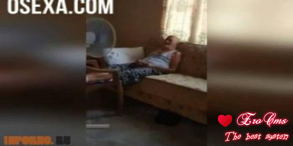 Дедушка из Узбекистана кайфует дроча писю